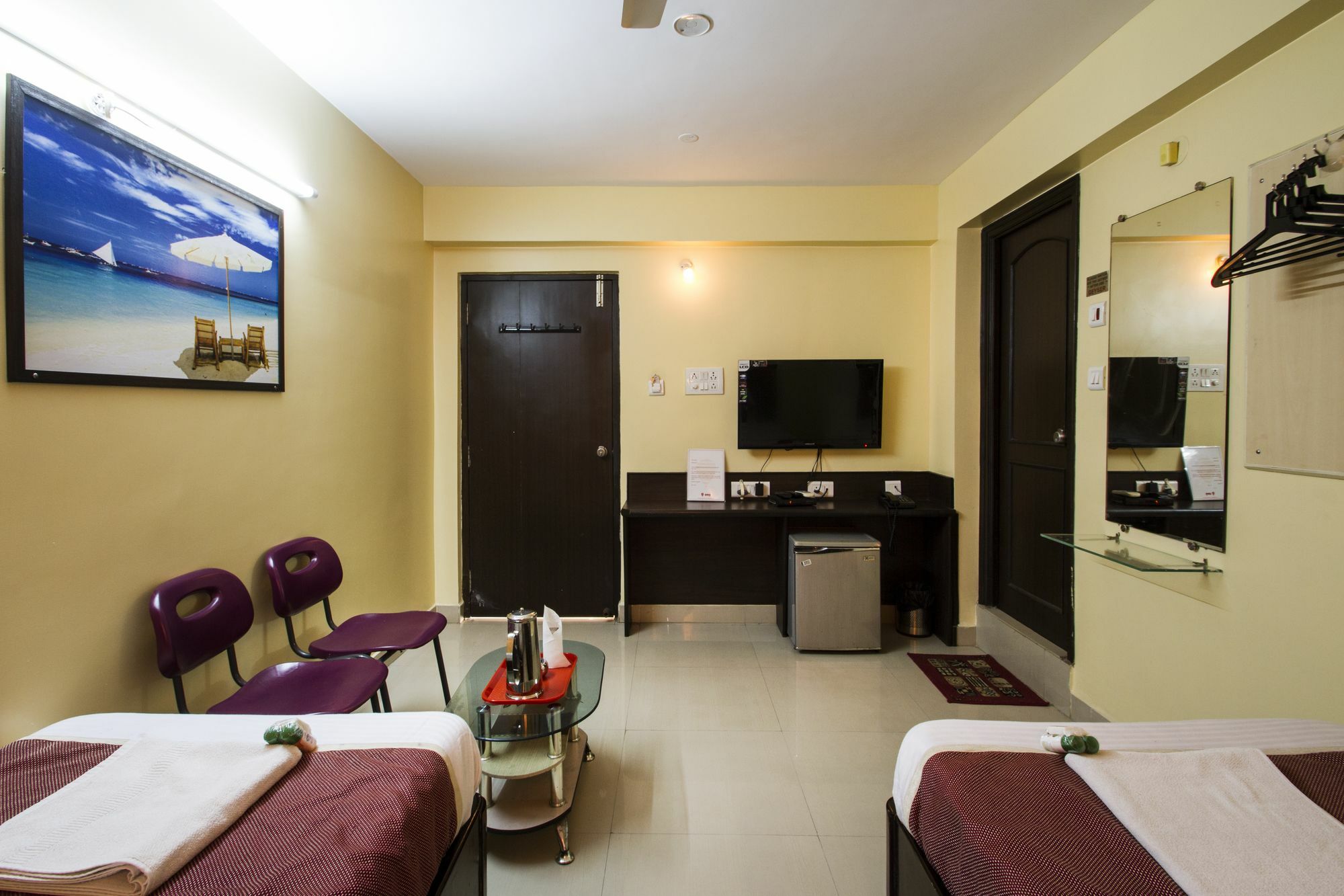 Oyo 2840 Kanha Grand Hyderabad Exterior foto